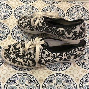 Keds Women's Black and Cream Floral Sneakers Size 7